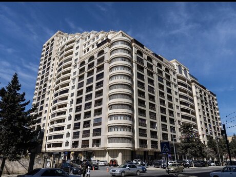2 otaqlı mənzil, 88 m², Bakıxanov: 272 000 ₼ 2