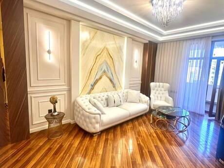 Elan №6356287 - Bakı, Gənclik m., 2 otaqlı, 61 m², 10/17 mərtəbə