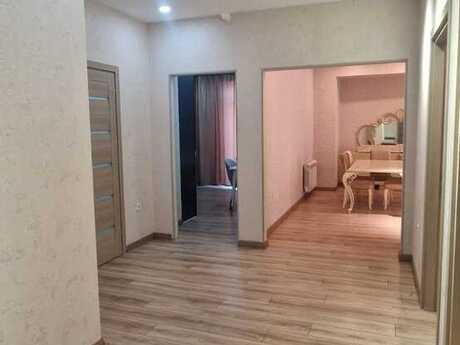 4 otaqlı yeni tikili - 8 Noyabr m. - 180 m²