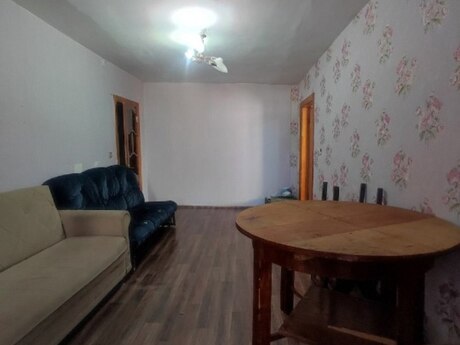 2 otaqlı köhnə tikili - Elmlər Akademiyası m. - 50 m²