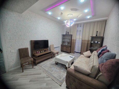 Elan №6356557 - Bakı, Qaraçuxur q., 3 otaqlı, 76 m², 2/4 mərtəbə