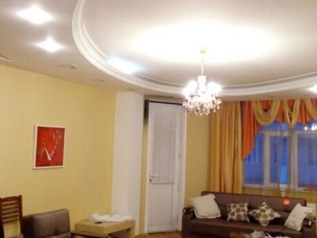3 otaqlı mənzil, 135 m², 28 May: 360 000 ₼ 2