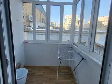 2 otaqlı köhnə tikili - İçəri Şəhər m. - 62 m²