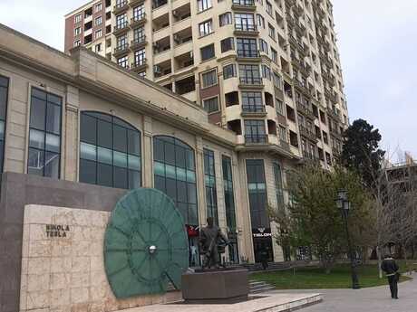 3-комнатная квартира, 164 м², 28 May: 440 000 ₼ 2