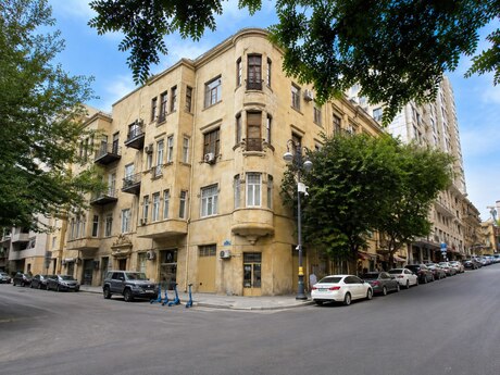 Elan №6356575 - Bakı, İçəri Şəhər m., 3 otaqlı, 110 m², 2/4 mərtəbə