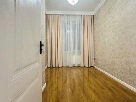 3-room apartment, 80 m², 9-cu mikrorayon: 245 000 ₼ 2