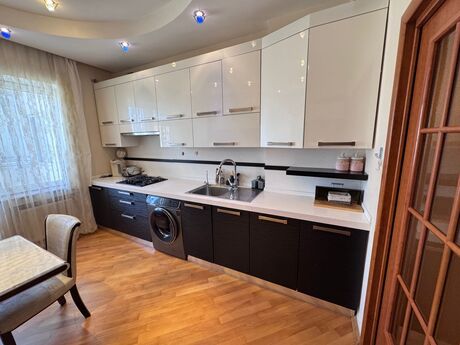 3 otaqlı yeni tikili - Elmlər Akademiyası m. - 115 m²