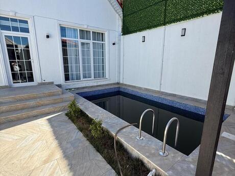4 otaqlı həyət evi/bağ evi - Şüvəlan q. - 130 m²
