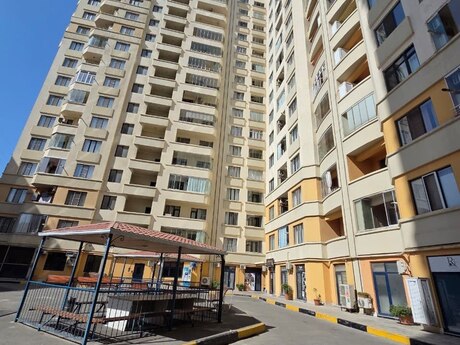 3 otaqlı yeni tikili - Binəqədi r. - 100 m²