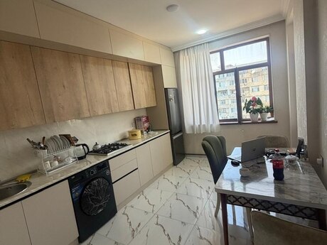 2-комн. новостройка - Наримановский  р. - 85 м²