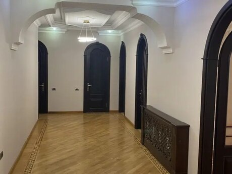 3-комн. · 140 m² · 4/13 этаж, Badamdar