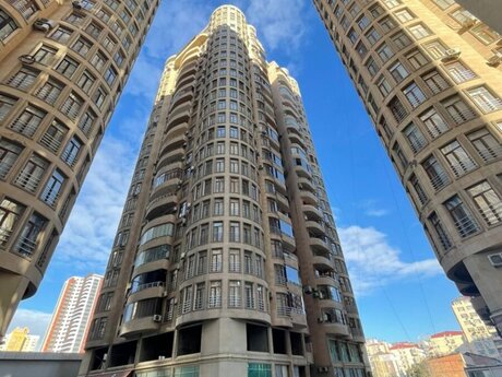Elan №6356790 - Bakı, Şah İsmayıl Xətai m., 3 otaqlı, 156 m², 14/24 mərtəbə
