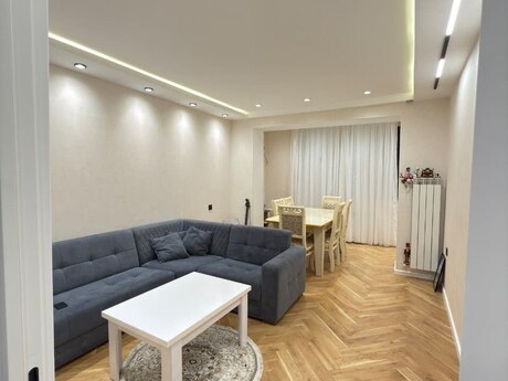Elan №6356829 - Bakı, Səbail r., 2 otaqlı, 60 m², 4/5 mərtəbə