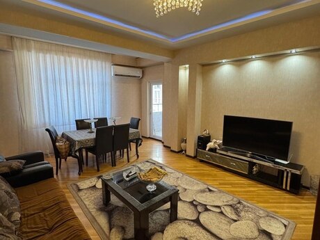 3 otaqlı mənzil, 120 m², İnşaatçılar: 270 000 ₼ 3