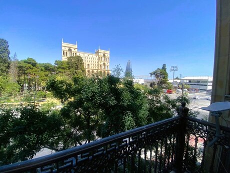 4 otaqlı mənzil, 120 m², Sahil: 550 000 ₼ 4