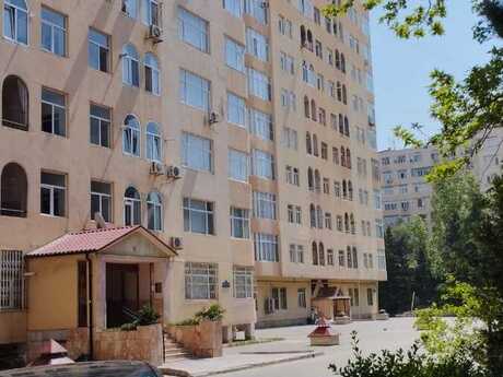 3-room apartment, 129 m², 8-ci mikrorayon: 297 000 ₼ 2