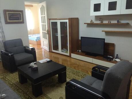 2 otaqlı mənzil, 80 m², 28 May: 270 000 ₼ 3