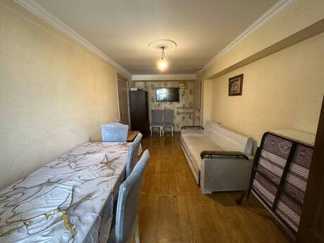 2 otaqlı köhnə tikili - Gənclik m. - 65 m²