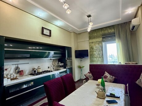 4-room apartment, 175 m², Nizami: 750 000 ₼ 2