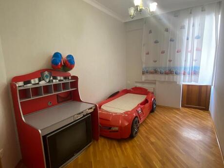 3 otaqlı yeni tikili - Elmlər Akademiyası m. - 135 m²