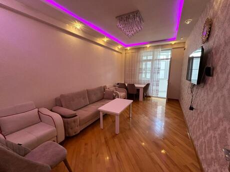 Elan №6357345 - Bakı, Şah İsmayıl Xətai m., 2 otaqlı, 70 m², 12/20 mərtəbə