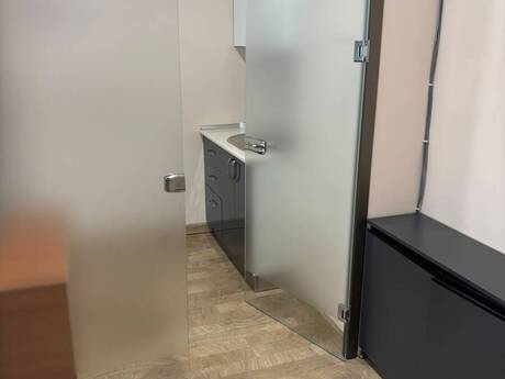 1 otaqlı ofis - Ağ şəhər q. - 45 m²