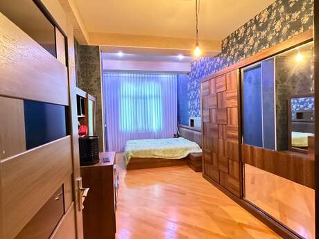 Объявление №6357488 - Баку, м. Ази Асланов, 2-комн., 80 м², 3/7 этаж
