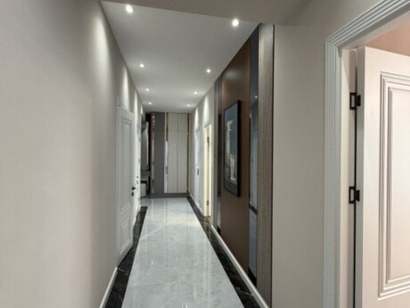 3 otaqlı yeni tikili - Azadlıq Prospekti m. - 115 m²