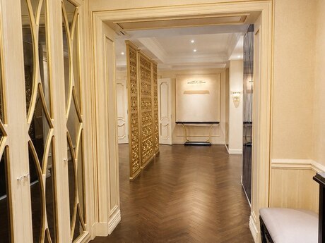 3 otaqlı mənzil, 202 m², 28 May: 1 200 000 ₼ 3