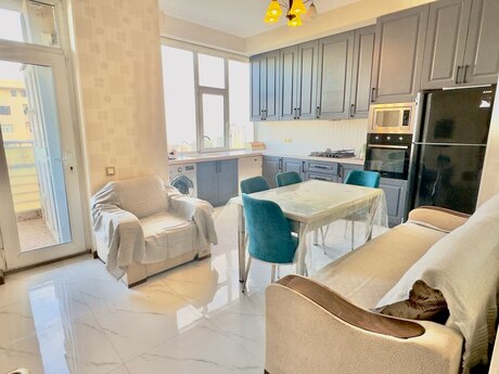 Elan №6357907 - Bakı, Elmlər Akademiyası m., 4 otaqlı, 165 m², 10/17 mərtəbə