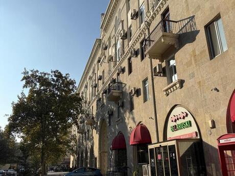 Elan №6357956 - Bakı, Sahil m., 3 otaqlı, 80 m², 1/1 mərtəbə