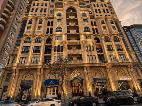4 otaq · 250 m² · 13/22 mərtəbə, 28 May