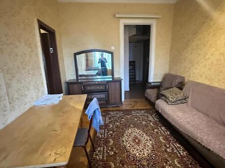 2 otaqlı köhnə tikili - Gənclik m. - 50 m²