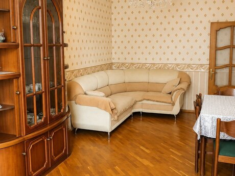 Kirayə 3 otaqlı mənzil, 90 m², Şah İsmayıl Xətai: 900 ₼/ay 3