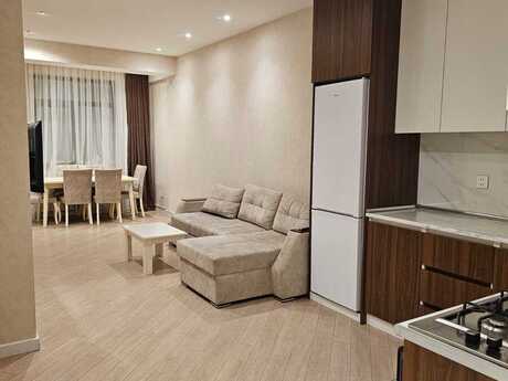 Elan №6358489 - Bakı, 8 Noyabr m., 2 otaqlı, 70 m², 3/18 mərtəbə