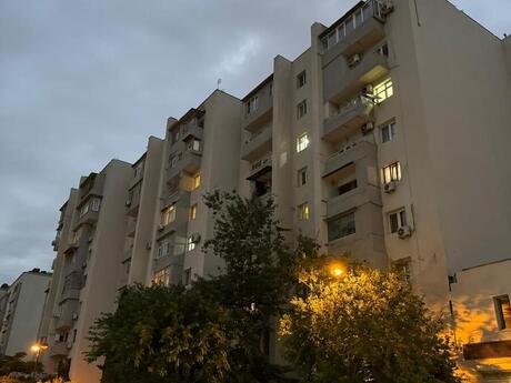 Объявление №6358506 - Баку, м. Элмляр Академиясы, 3-комн., 90 м², 4/9 этаж