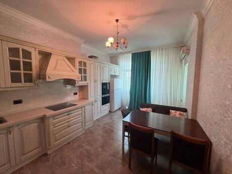 Elan №6358568 - Bakı, Nəsimi r., 3 otaqlı, 130 m², 18/20 mərtəbə