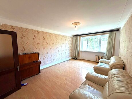 3-room apartment, 80 m², Qara Qarayev: 220 000 ₼ 2