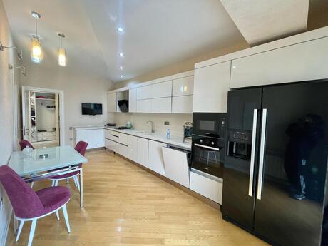 Elan №6358608 - Bakı, Şah İsmayıl Xətai m., 3 otaqlı, 120 m², 14/21 mərtəbə