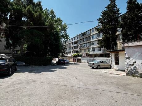 Объявление №6358631 - Баку, м. Халглар Достлугу, 1-комн., 20 м², 4/5 этаж