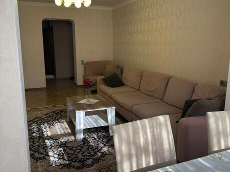 Elan №6358706 - Bakı, İnşaatçılar m., 3 otaqlı, 72 m², 4/5 mərtəbə