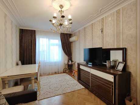 3-room old-build apartment for sale in Əhmədli, 80 m², 217 000 AZN, photo 2 / 12