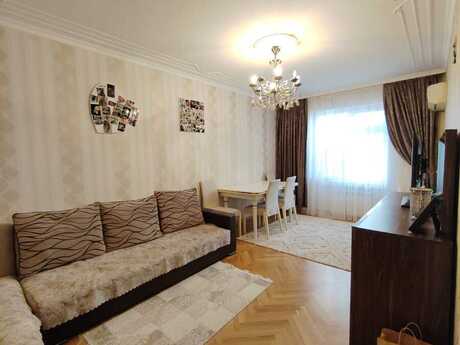 3-room old-build apartment for sale in Əhmədli, 80 m², 217 000 AZN, photo 3 / 12