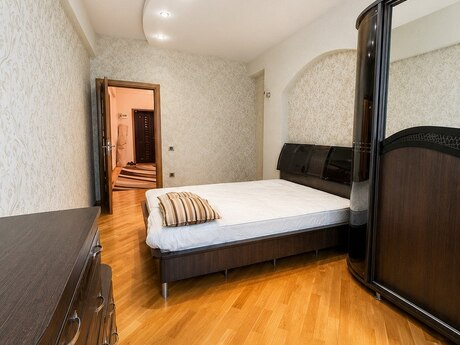 2-комнатная квартира, 105 м², Nəsimi: 237 000 ₼ 5