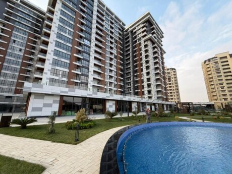 3 rooms · 145 m² · floor 12/17, Lake City