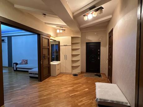 3 otaqlı yeni tikili - Yeni Yasamal q. - 125 m²