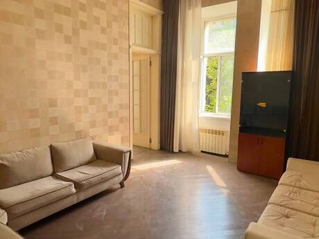 Elan №6358835 - Bakı, Nəsimi r., 7 otaqlı, 200 m², 2/3 mərtəbə