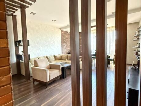 3-комн. новостройка - м. Иншаатчылар - 123 м²