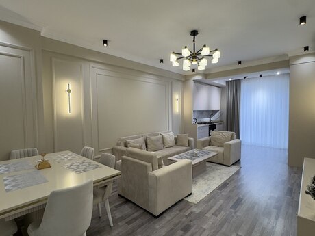 2 rooms · 93 m² · floor 8/17, Zümrüd Residence