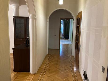 3 otaqlı mənzil, 165 m², Elmlər Akademiyası: 370 000 ₼ 3